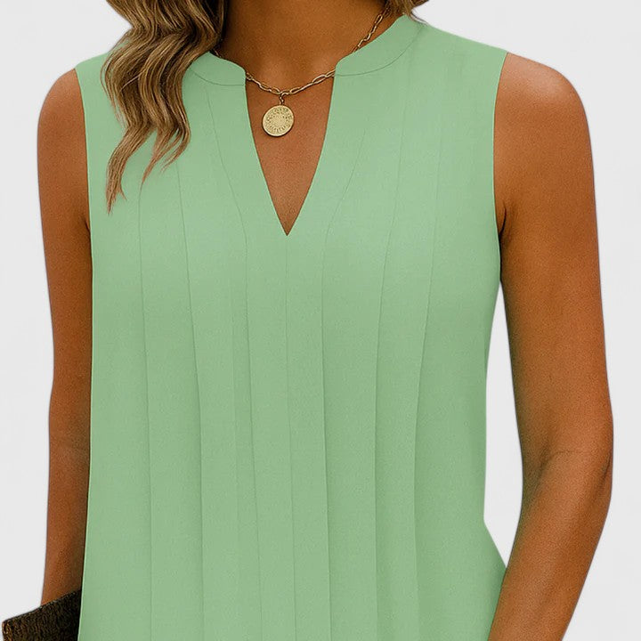 קלרהילד - שמלה אלגנטית ומחמיאה עם צווארון וי